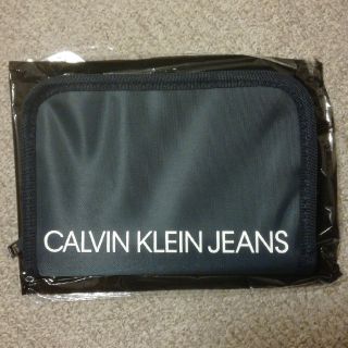 カルバンクライン(Calvin Klein)のショルダーストラップ付きポーチ カルバン クライン ジーンズ(その他)