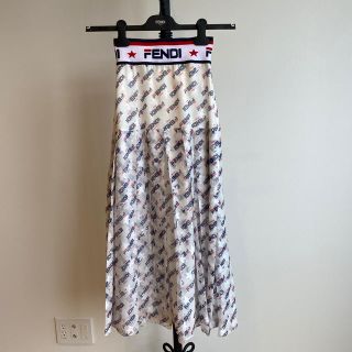 フェンディ シフォンスカート ロングスカート/マキシスカートの通販 2 フェンディ シフォンスカート ロングスカート/マキシスカートの通販 2