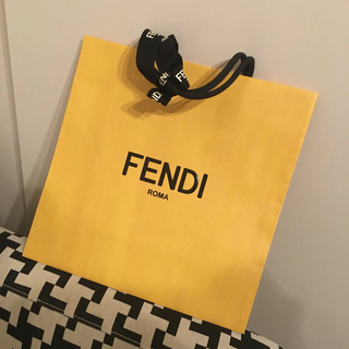 フェンディ(FENDI)のFENDI ショッパー(ショップ袋)