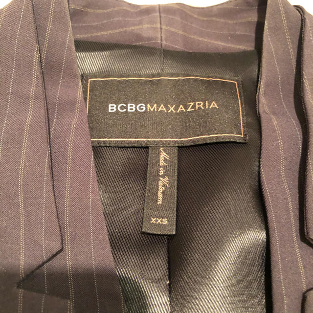 BCBGMAXAZRIA(ビーシービージーマックスアズリア)のBCBGMAXAZRIA  ジャケット★XXS★グレーネイビー★ボーダー★切替★ レディースのジャケット/アウター(ノーカラージャケット)の商品写真