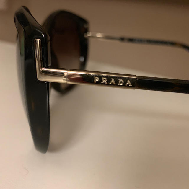 PRADA(プラダ)のPRADA サングラス レデース レディースのファッション小物(サングラス/メガネ)の商品写真