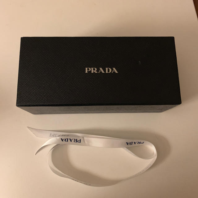 PRADA(プラダ)のPRADA サングラス レデース レディースのファッション小物(サングラス/メガネ)の商品写真