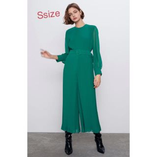 ザラ(ZARA)の新品未使用　ZARA プリーツ入りオールインワン (オールインワン)