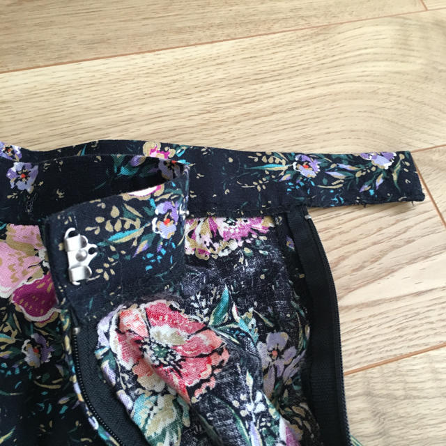 ZARA(ザラ)の期間限定値下げ 花柄フレアロングスカート レディースのスカート(ひざ丈スカート)の商品写真