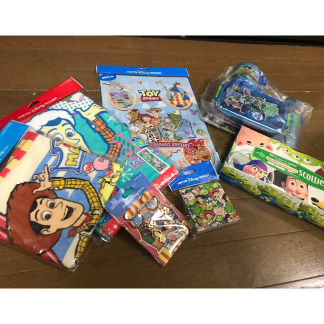 Disney(ディズニー)の■未開封■TOY STORYトイストーリーグッズ♡ エンタメ/ホビーのおもちゃ/ぬいぐるみ(キャラクターグッズ)の商品写真