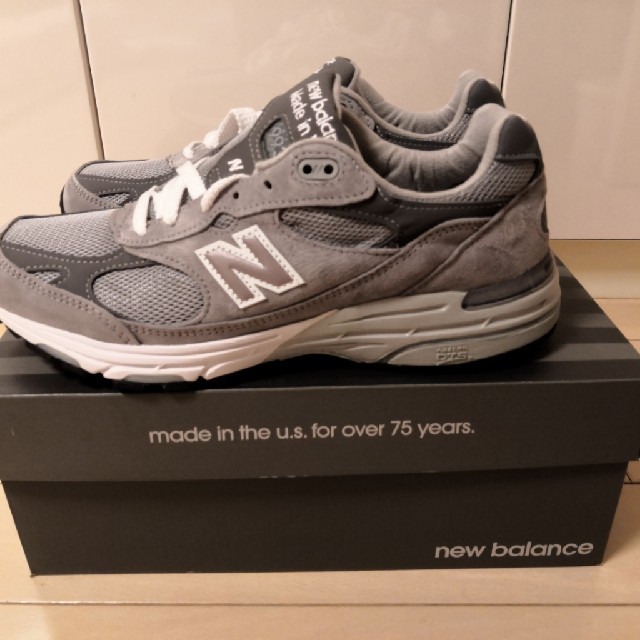 New Balance(ニューバランス)の新品 ニューバランス MR993 27cm メンズの靴/シューズ(スニーカー)の商品写真