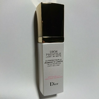 ディオール(Dior)のプレステージ ホワイト ル プロテクター ルミエール UV 30ml /Dior(化粧下地)