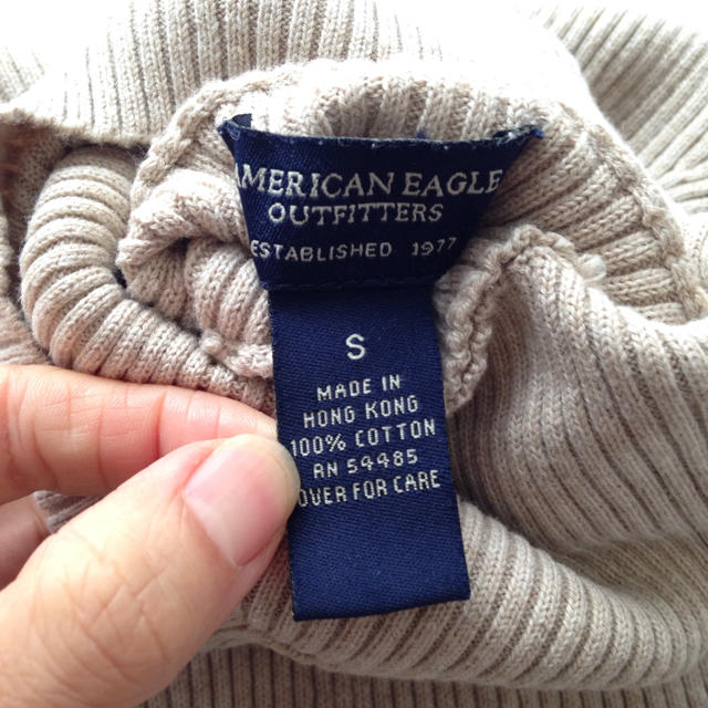 American Eagle(アメリカンイーグル)のアメリカンイーグル タートル レディースのトップス(ニット/セーター)の商品写真