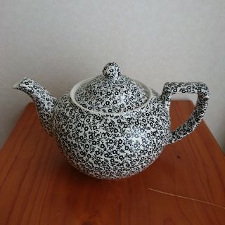 ウェッジウッド(WEDGWOOD)の再値下げ★限定品★バーレイ ブラック フェリシティ ティーポット L(食器)