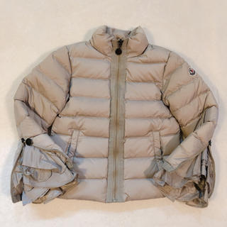 モンクレール(MONCLER)の【お値下げ‼︎】モンクレール　キッズ　袖フリルダウン(ジャケット/上着)