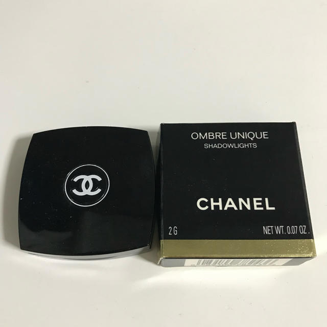 CHANEL(シャネル)のCHANEL アイシャドー コスメ/美容のベースメイク/化粧品(アイシャドウ)の商品写真