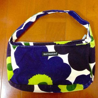 マリメッコ(marimekko)のmarimekko紺色ハンドバッグ(ハンドバッグ)