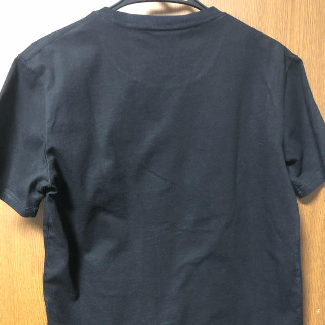 Supreme(シュプリーム)のsupreme  Tシャツ　黒色　Mサイズ メンズのトップス(Tシャツ/カットソー(半袖/袖なし))の商品写真