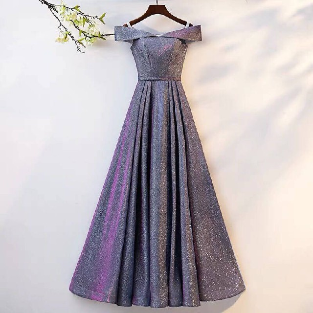 パーティドレス(ロング シルバー) レディースのフォーマル/ドレス(ロングドレス)の商品写真