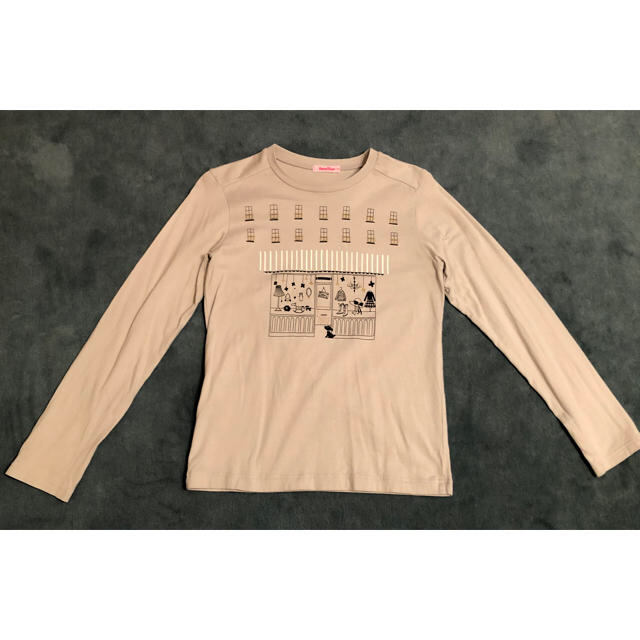 familiar(ファミリア)のファミリア  長袖Tシャツ　ベージュ　160センチ　美品 キッズ/ベビー/マタニティのキッズ服女の子用(90cm~)(Tシャツ/カットソー)の商品写真