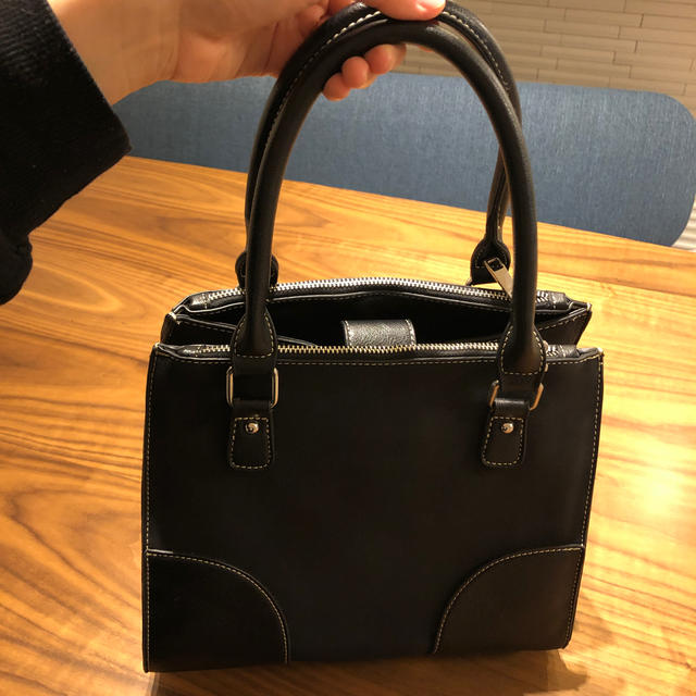 AZUL by moussy(アズールバイマウジー)のAZUL by moussyバッグ レディースのバッグ(ハンドバッグ)の商品写真
