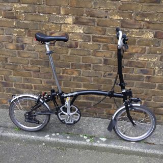 ブロンプトン(BROMPTON)の2019ブロンプトン　M2L ブラック　前後キャットアイライト　定価22万円(自転車本体)