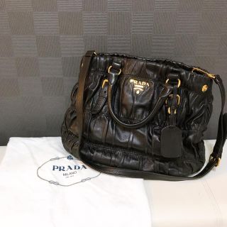 プラダ(PRADA)の【専用！】PRADA プラダ　ギャザーバッグ　ショルダーストラップ付(ショルダーバッグ)