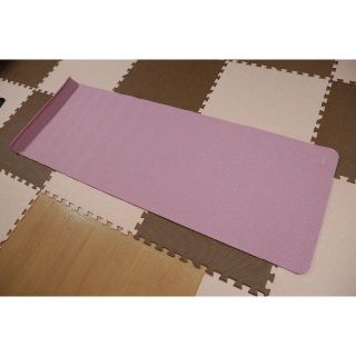 【美品／送無料】yoga works ヨガワークス ヨガマット ピンク(ヨガ)