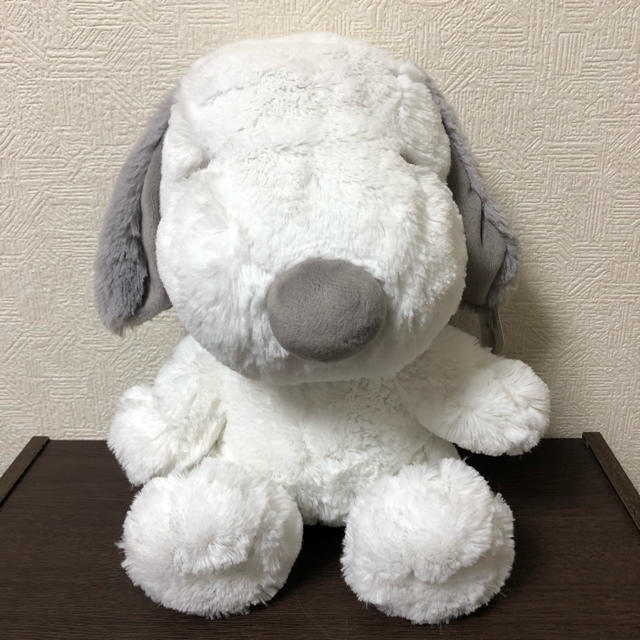 Snoopy 新品 スヌーピー ぬいぐるみ グレーカラーの通販 By Laserhonpo S Shop スヌーピーならラクマ