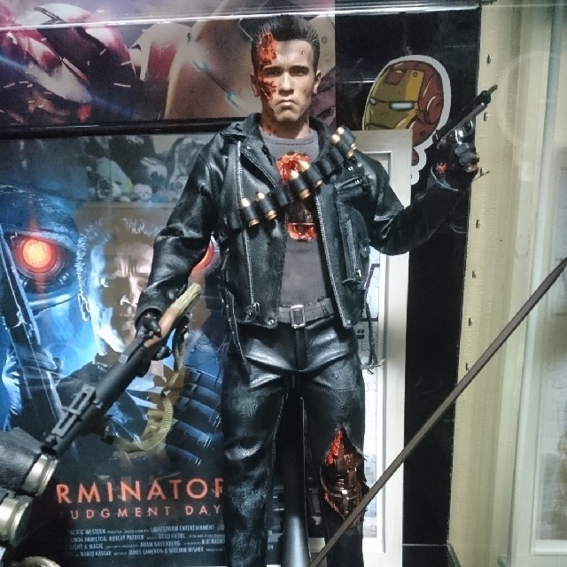 ホットトイズ ターミネーター T-800 バトルダメージver-