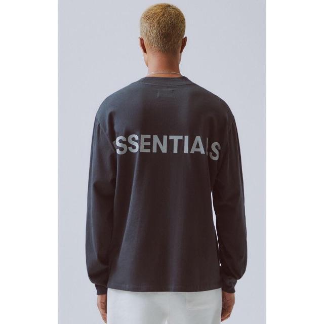 FEAR OF GOD(フィアオブゴッド)のFOG Essentials ロンT ロゴ 黒銀 L 新品 リフレクティブ メンズのトップス(Tシャツ/カットソー(七分/長袖))の商品写真