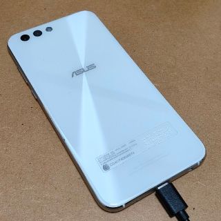 Zenfone SIMフリー ZE554KL　ASUS_Z01KD