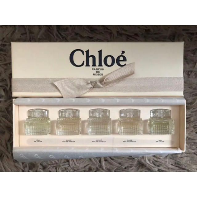 Chloe(クロエ)のクロエ ミニチュアコレクション 5ml×5 コスメ/美容の香水(香水(女性用))の商品写真