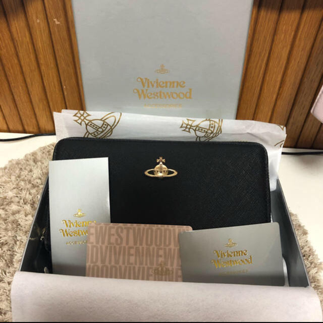 Vivienne Westwood(ヴィヴィアンウエストウッド)の長財布 【最終値下げ】 レディースのファッション小物(財布)の商品写真