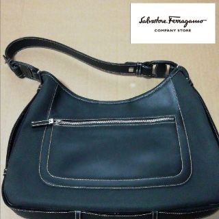 サルヴァトーレフェラガモ(Salvatore Ferragamo)のイーサン様専用　サルバトーレフェラガモ(ショルダーバッグ)