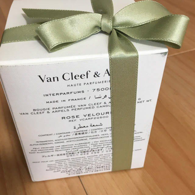 Van Cleef & Arpels(ヴァンクリーフアンドアーペル)のVan Cleef＆Arpels アロマキャンドル コスメ/美容のリラクゼーション(キャンドル)の商品写真
