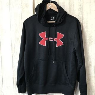 アンダーアーマー(UNDER ARMOUR)の【良好】【ビッグロゴパーカー】UNDER ARMOUR アンダーアーマー 薄手(パーカー)