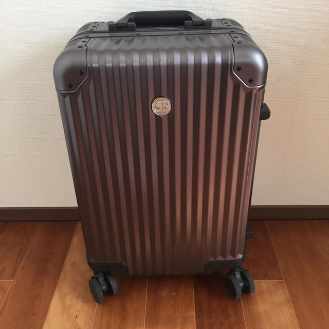 メルセデスベンツ AMG キャリー 33l 【正規取扱店】 restorativetouch.dk
