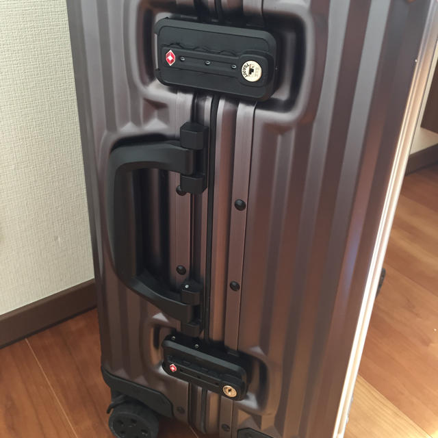 メルセデスベンツ AMG キャリー 33l メルセデスベンツ AMG キャリー 33l