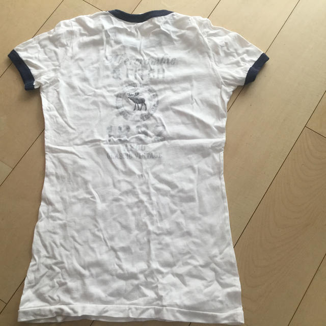 Abercrombie&Fitch(アバクロンビーアンドフィッチ)のアバクロンビー&フィッチ Tシャツ レディースのトップス(Tシャツ(半袖/袖なし))の商品写真