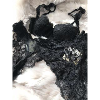 ラペルラ(LA PERLA)の新品　ラペルラ　高級ランジェリー　イタリー製　ブラ　ショーツ セット(ブラ&ショーツセット)