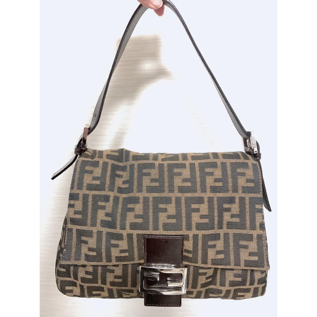 FENDI マンマバケット