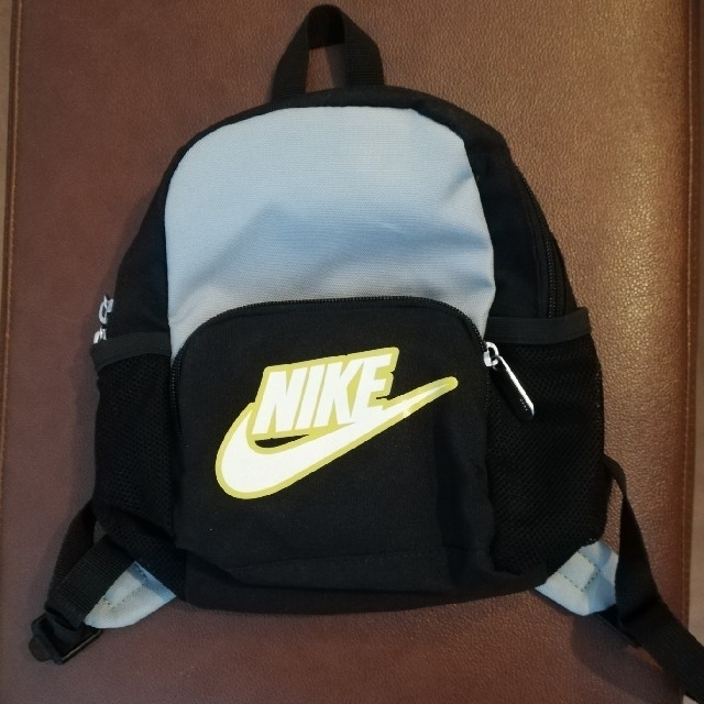 NIKE(ナイキ)のNIKE　リュック　キッズ キッズ/ベビー/マタニティのこども用バッグ(リュックサック)の商品写真