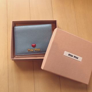 MIU MIU(財布 ・ ブルー・ネイビー/青色系)のフリマアイテム一覧 MIU MIU(財布 ・ ブルー・ネイビー/青色系)のフリマアイテム一覧