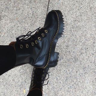 ドクターマーチン(Dr.Martens)のDr.Martens leona(ブーツ)