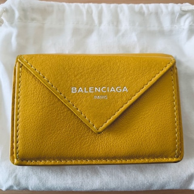 BALENCIAGA -yellow wallet-