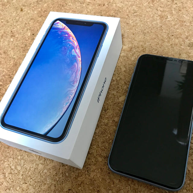 iPhone XR  SIMロック解除  256GBスマートフォン本体