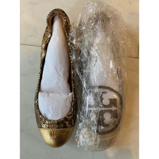 トリーバーチ(Tory Burch)のさちきよ様専用.セール.新品未使用.トリーバーチ　ゴールド36.5(バレエシューズ)