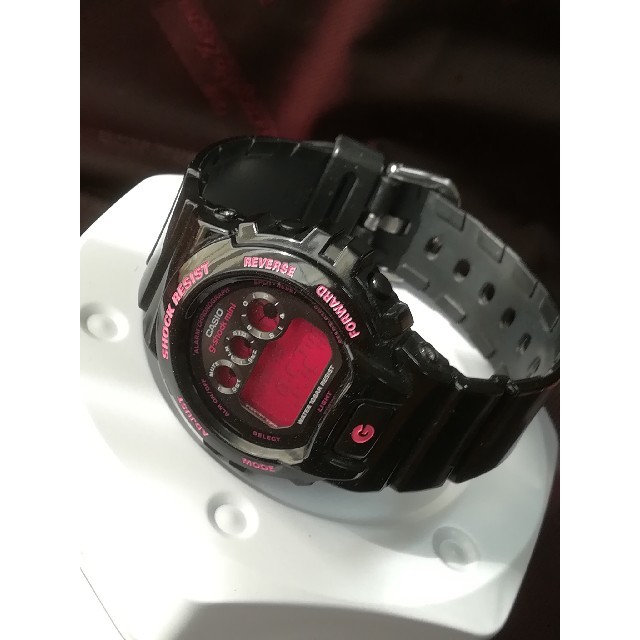 G-SHOCK(ジーショック)のくまもさん専用 g-shock mini ブラック❌ピンク メンズの時計(腕時計(デジタル))の商品写真