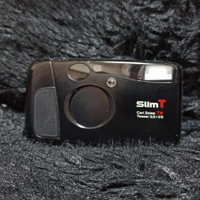 KYOCERA Slim T Carl Zeiss 3.5 35