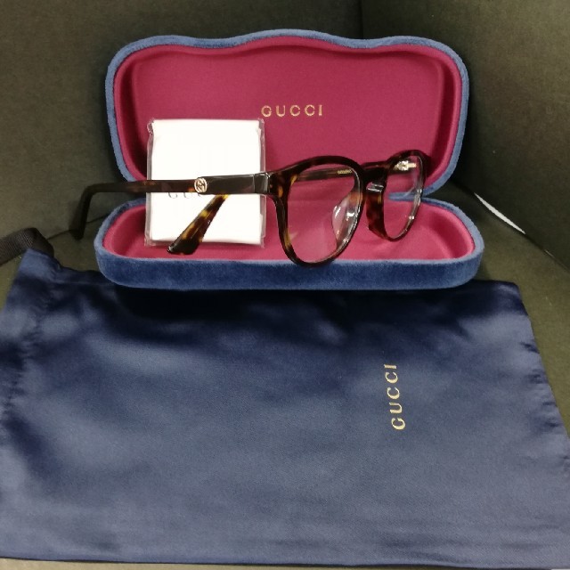 Gucci(グッチ)の最終値下げ☆グッチ 眼鏡フレーム☆GG0556OJ 002 正規店より購入 レディースのファッション小物(サングラス/メガネ)の商品写真