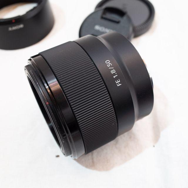 SONY(ソニー)のSONY FE 50mm f1.8 SEL50F18F フルサイズ スマホ/家電/カメラのカメラ(レンズ(単焦点))の商品写真