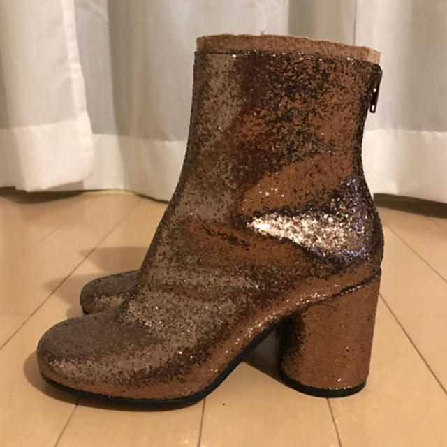 Maison Martin Margiela(マルタンマルジェラ)のMaison Margiela グリッターブーツ レディースの靴/シューズ(ブーツ)の商品写真