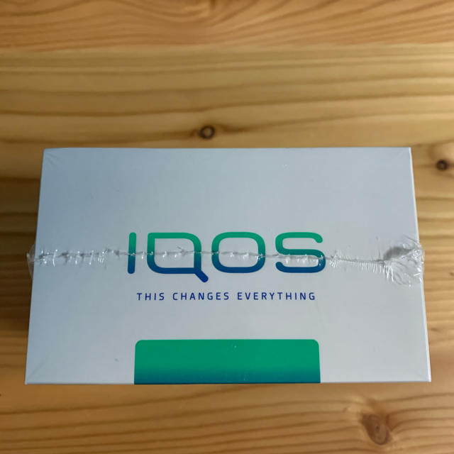 IQOS(アイコス)のIQOS 2.4 plus NAVY メンズのファッション小物(タバコグッズ)の商品写真