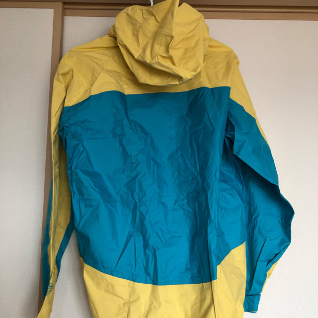 Columbia(コロンビア)の●ウコン様専用●Columbia マウンテンパーカー  スポーツ/アウトドアのアウトドア(登山用品)の商品写真